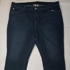 EVRI Women's Capri Size 24W